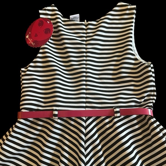 Emily West Black and White Fit and Flare Dress - Picture 6 of 8